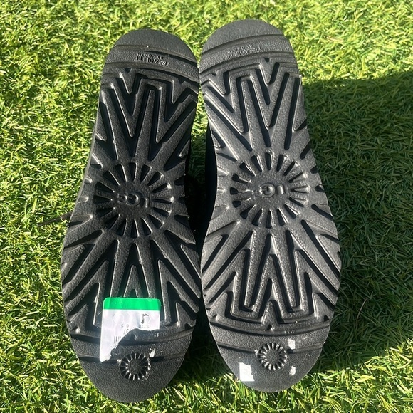 NWT UGG Bethany Boots - Picture 7 of 7